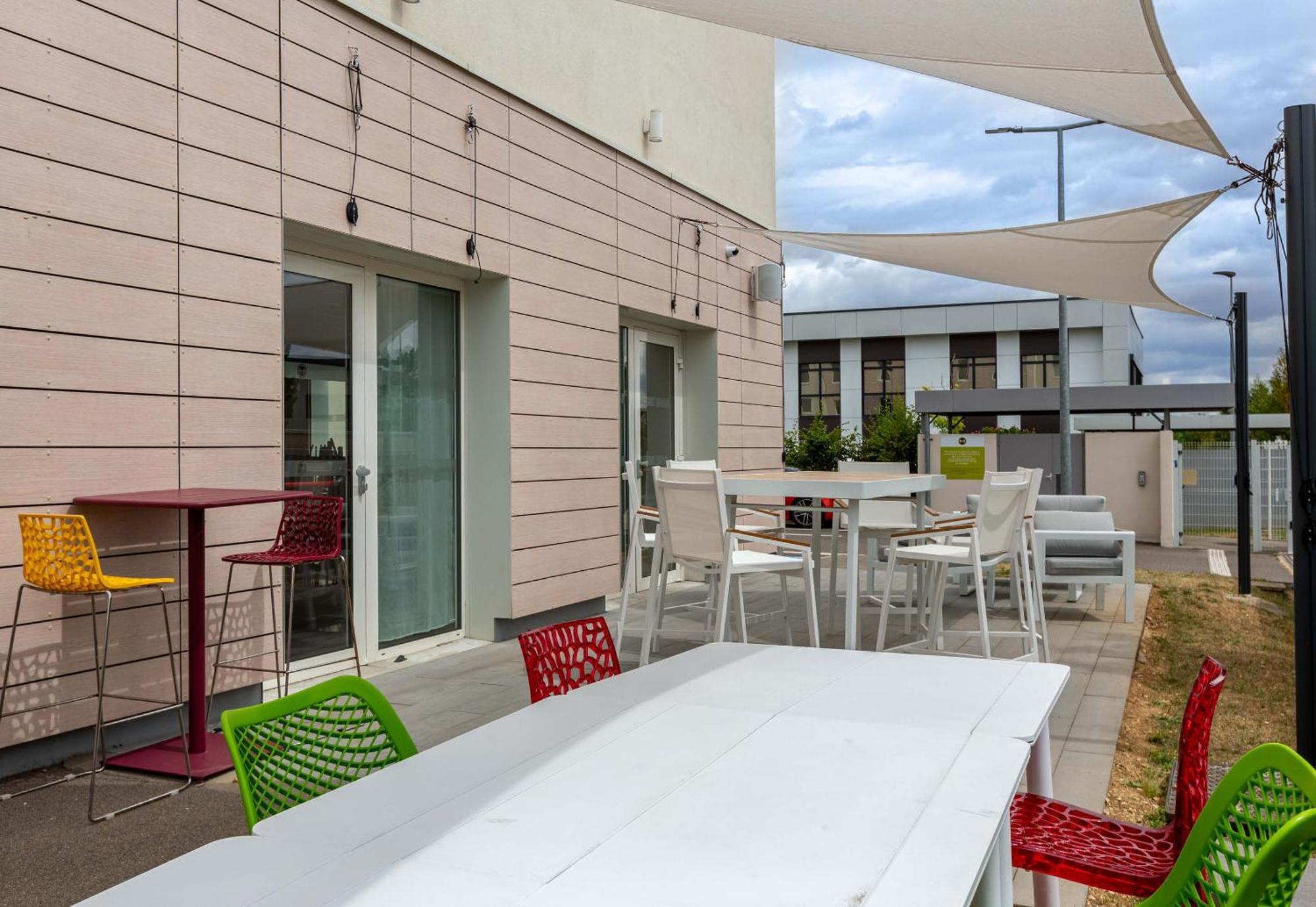 B&B Hotel Chartres Oceane Exterior foto